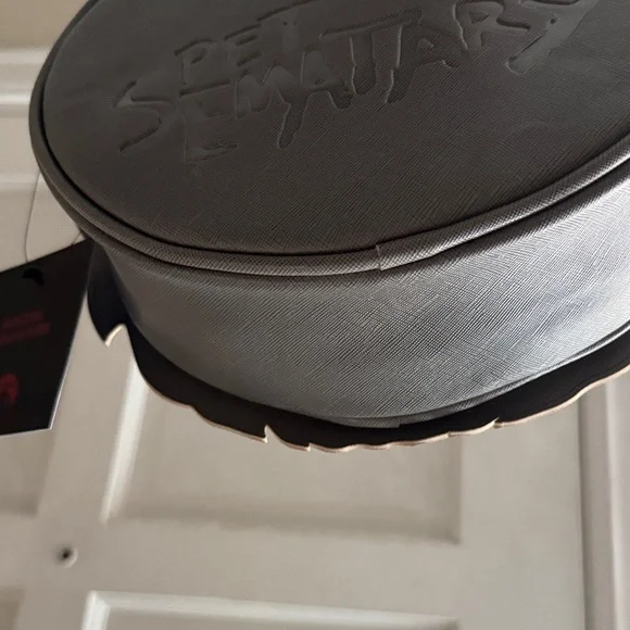 Vixen by Micheline Pitt Gray Cat Crossbody Bag - Picture 5 of 5